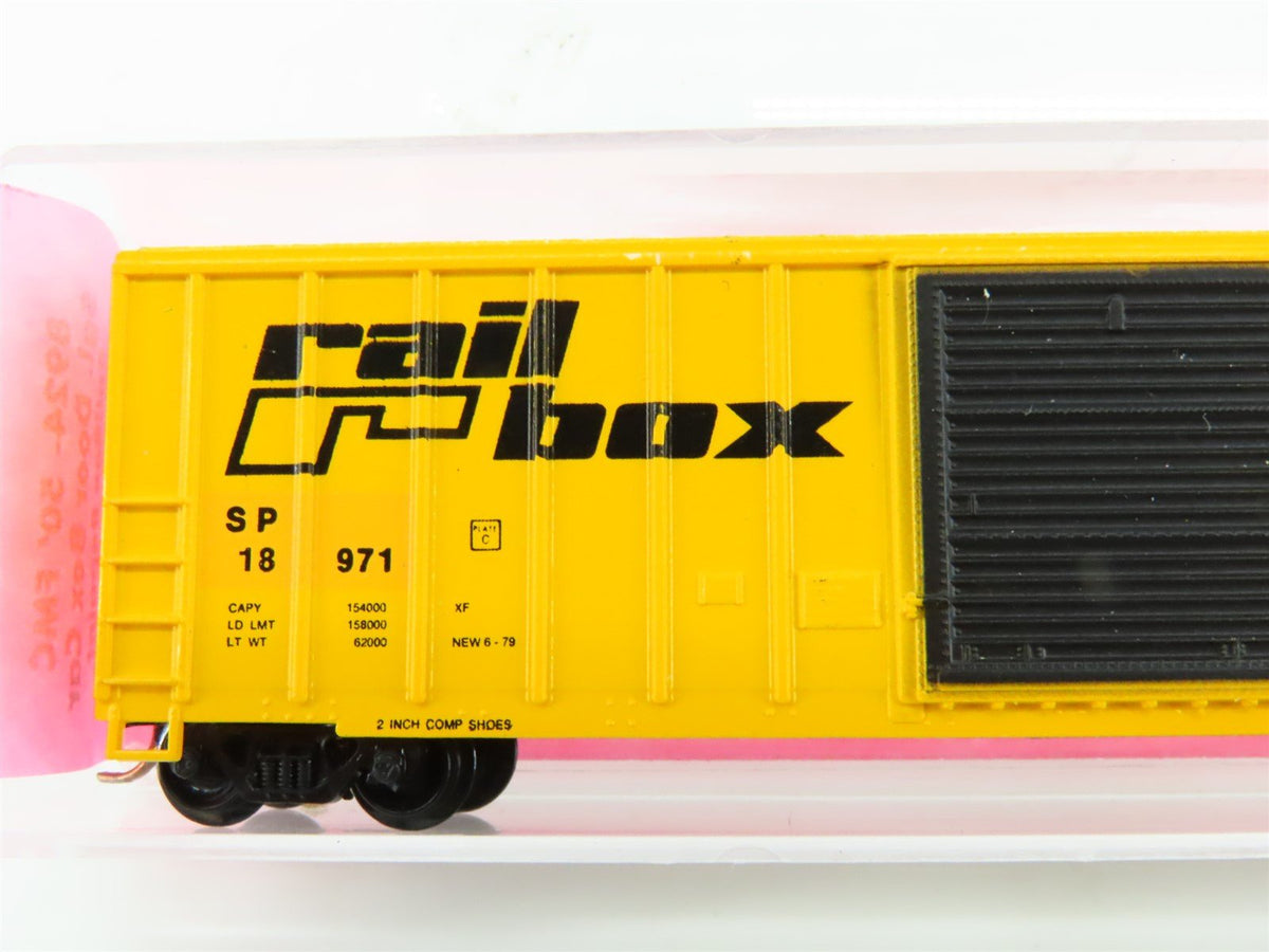 N Scale Roundhouse 8924 SP Southern Pacific Railbox Repaint 50&#39; Box Car #18971