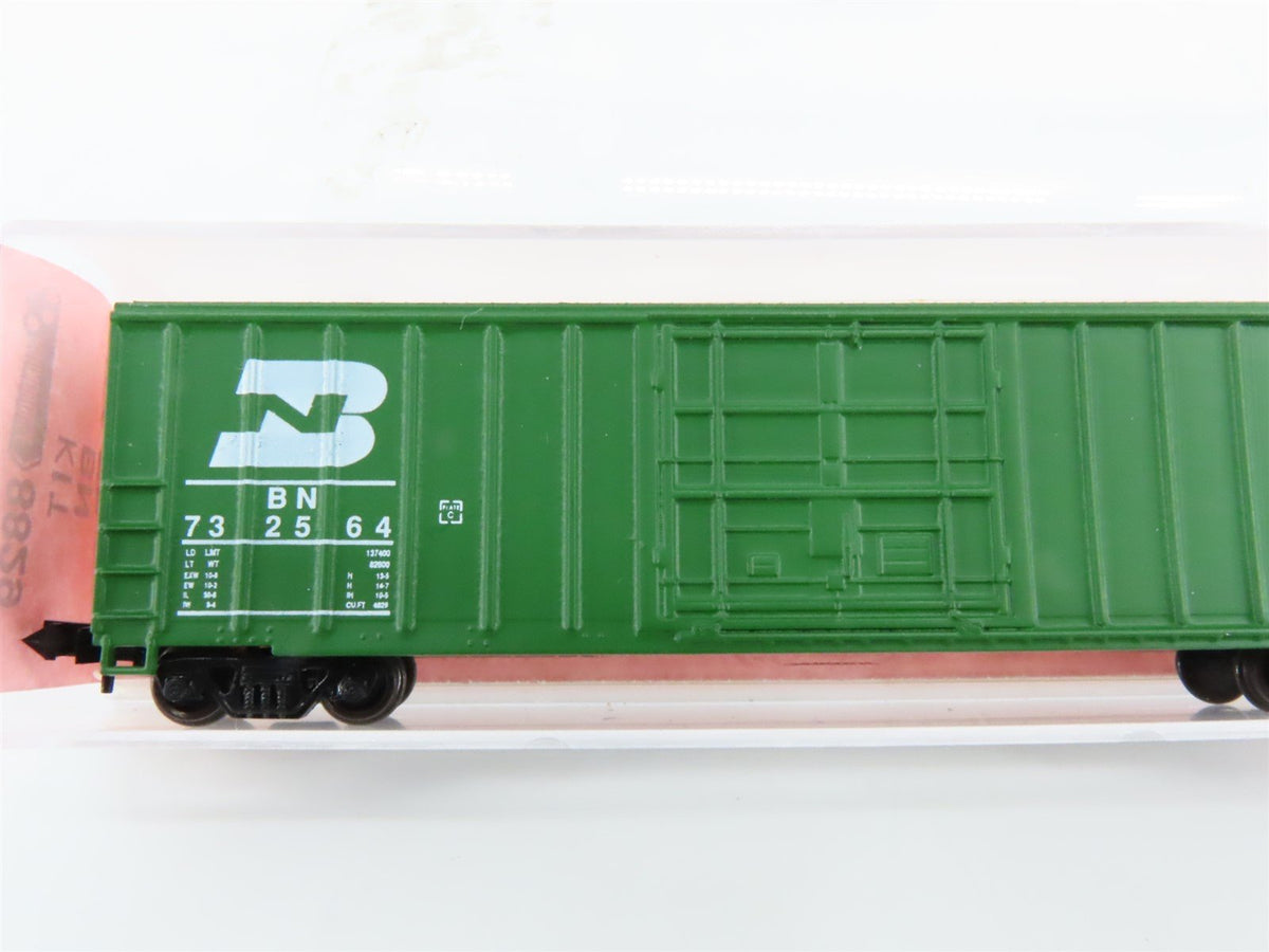 N Scale Roundhouse 8829 BN Burlington Northern 50&#39; Plug Door Box Car #732564