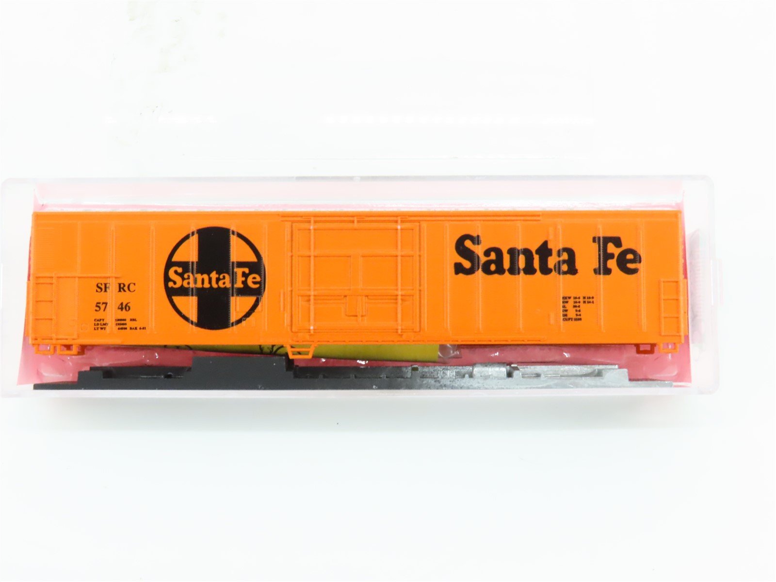 N Scale Roundhouse Kit #8427 SFRC Santa Fe 57' Mech Reefer #5746