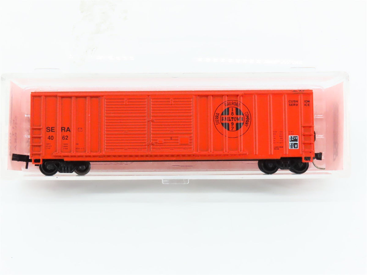 N Scale Roundhouse 8824 SERA Sierra Railroad 50&#39; Double Door Box Car #4062