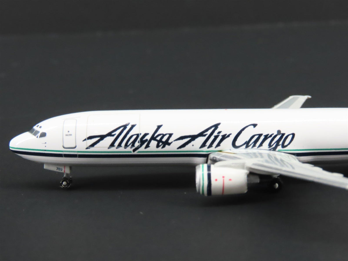 1:400 Gemini Jets GJASA471 Die-Cast Alaska Airlines Boeing 737-400F Airliner