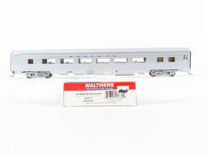 HO Scale Walthers 932-6305 ATSF Santa Fe 85' Budd 46-Seat Coach Passenger