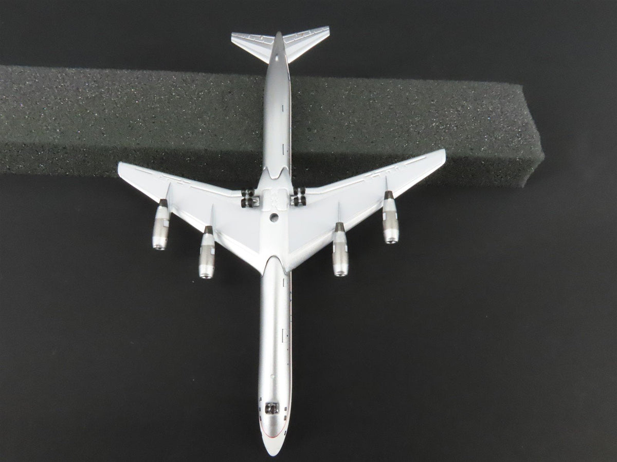 1:400 Super 8&#39;s to the Aloha State Die-Cast United 60&#39;s Paint DC-8-61 Airliner