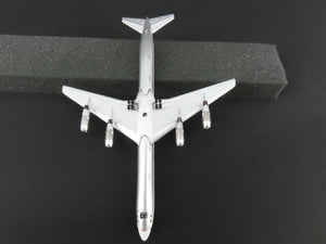 1:400 Super 8's to the Aloha State Die-Cast United 60's Paint DC-8-61 Airliner