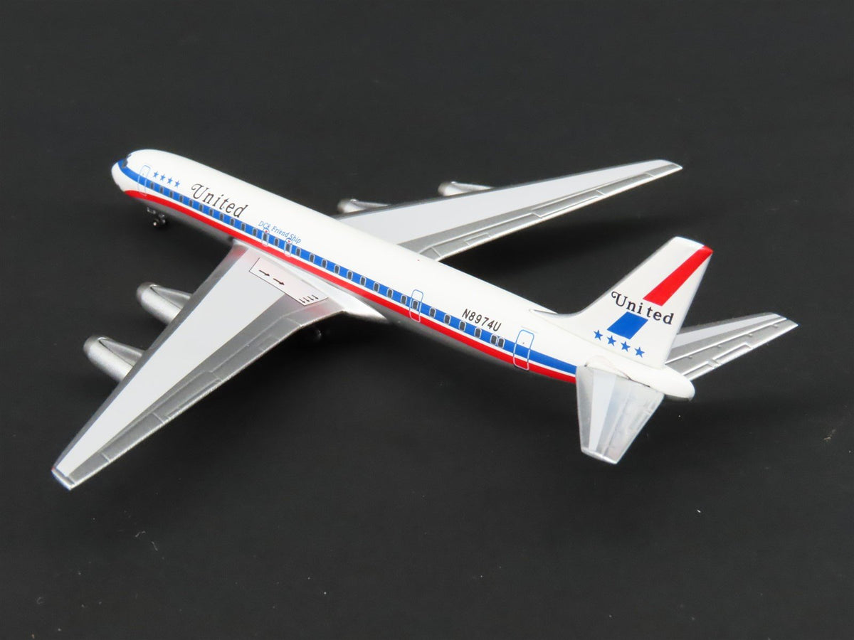 1:400 Super 8&#39;s to the Aloha State Die-Cast United 60&#39;s Paint DC-8-62 Airliner