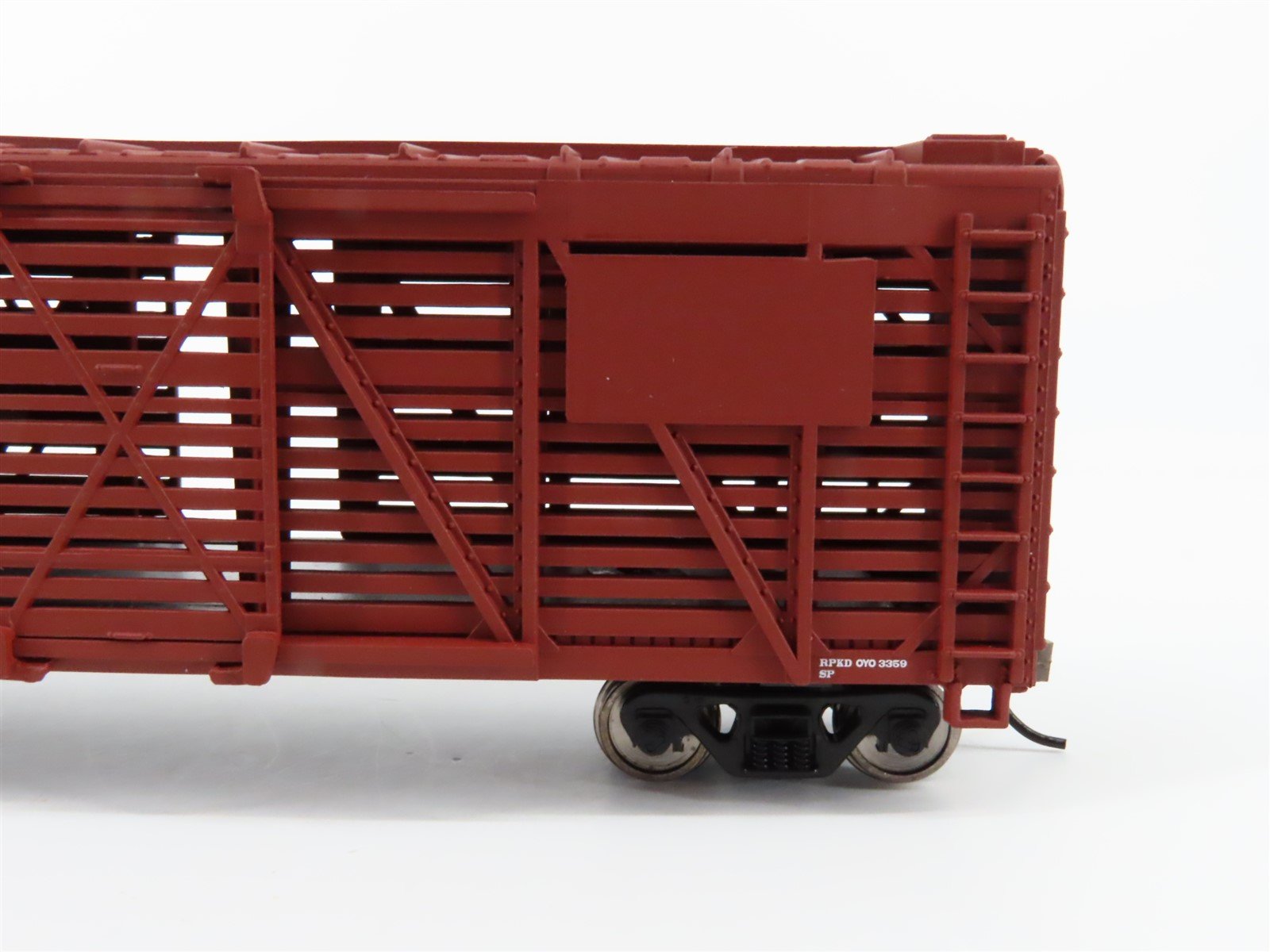 HO Scale Walthers Trainline 931-1688 SP Southern Pacific Railroad Stock Car #166