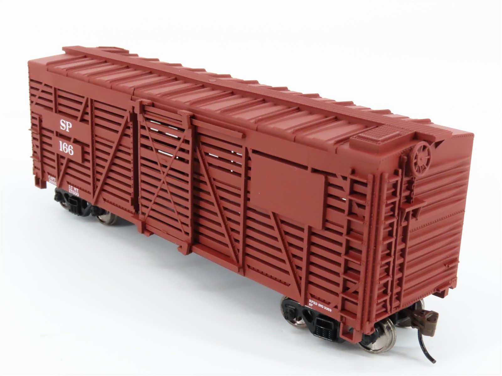 HO Scale Walthers Trainline 931-1688 SP Southern Pacific Railroad Stock Car #166