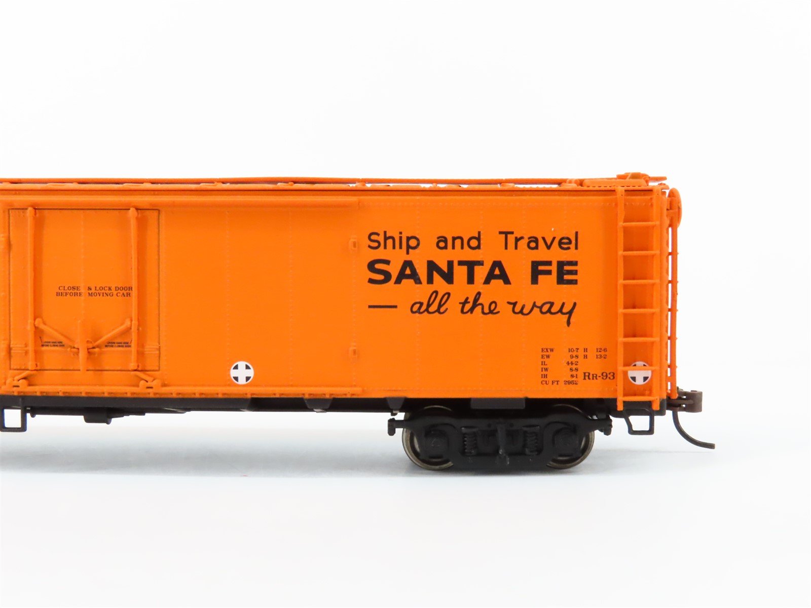 HO Scale Walthers 932-6248 SFRD Santa Fe Railroad 50' REA Express Reefer