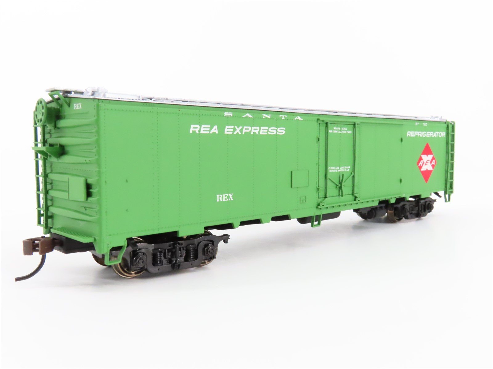HO Scale Walthers 932-6244 REX ATSF Santa Fe Railroad 50' REA Express Reefer
