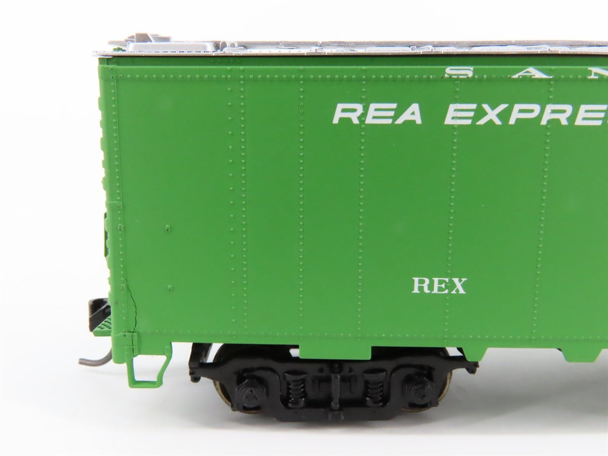 HO Scale Walthers 932-6244 REX ATSF Santa Fe Railroad 50&#39; REA Express Reefer