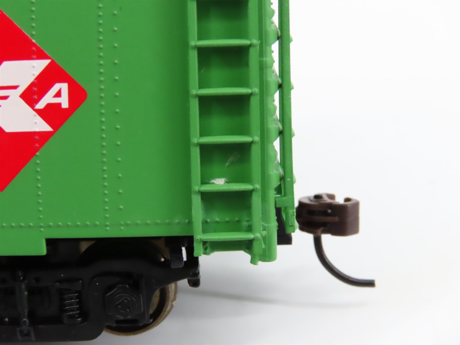 HO Scale Walthers 932-6244 REX ATSF Santa Fe Railroad 50' REA Express Reefer