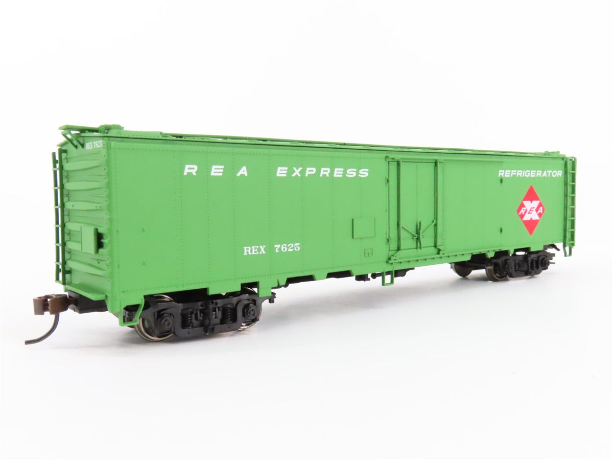 HO Scale Walthers 932-6243 REX REA Railway Express Agency 50&#39; Reefer #7625
