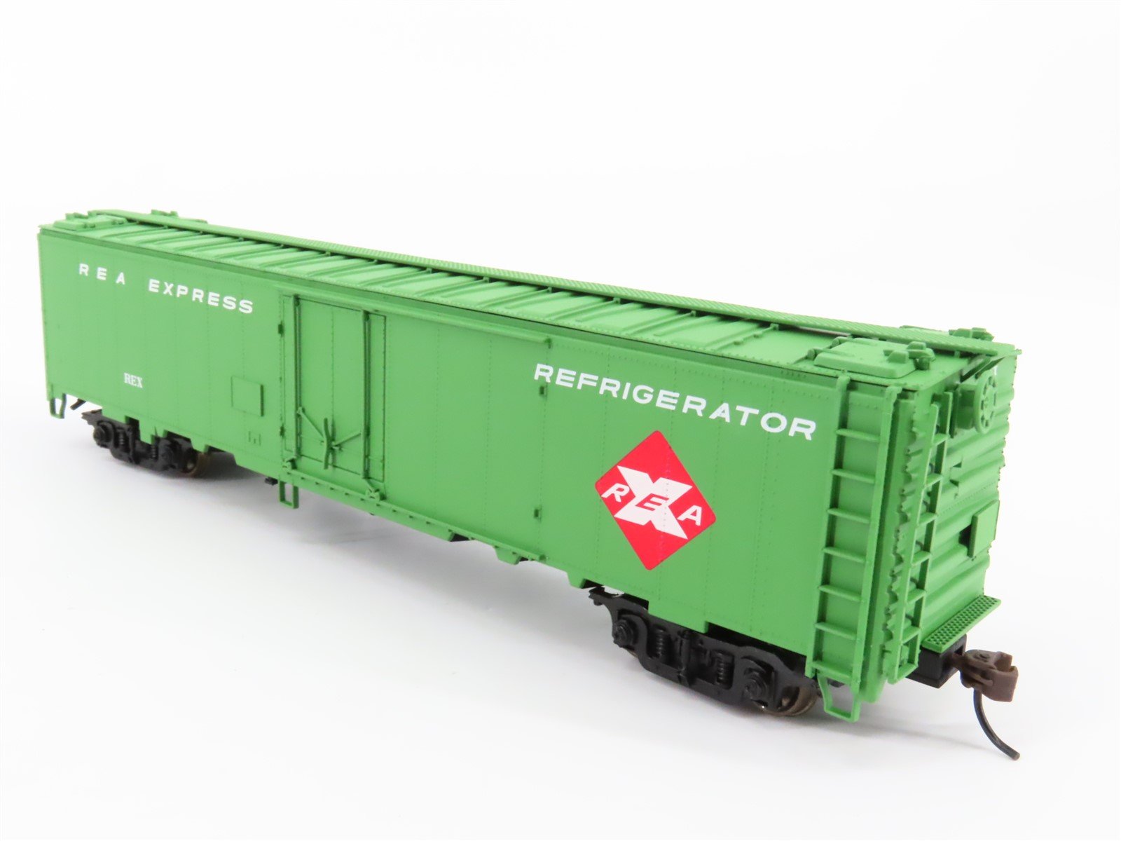HO Scale Walthers 932-6243 REX REA Railway Express Agency 50' Reefer