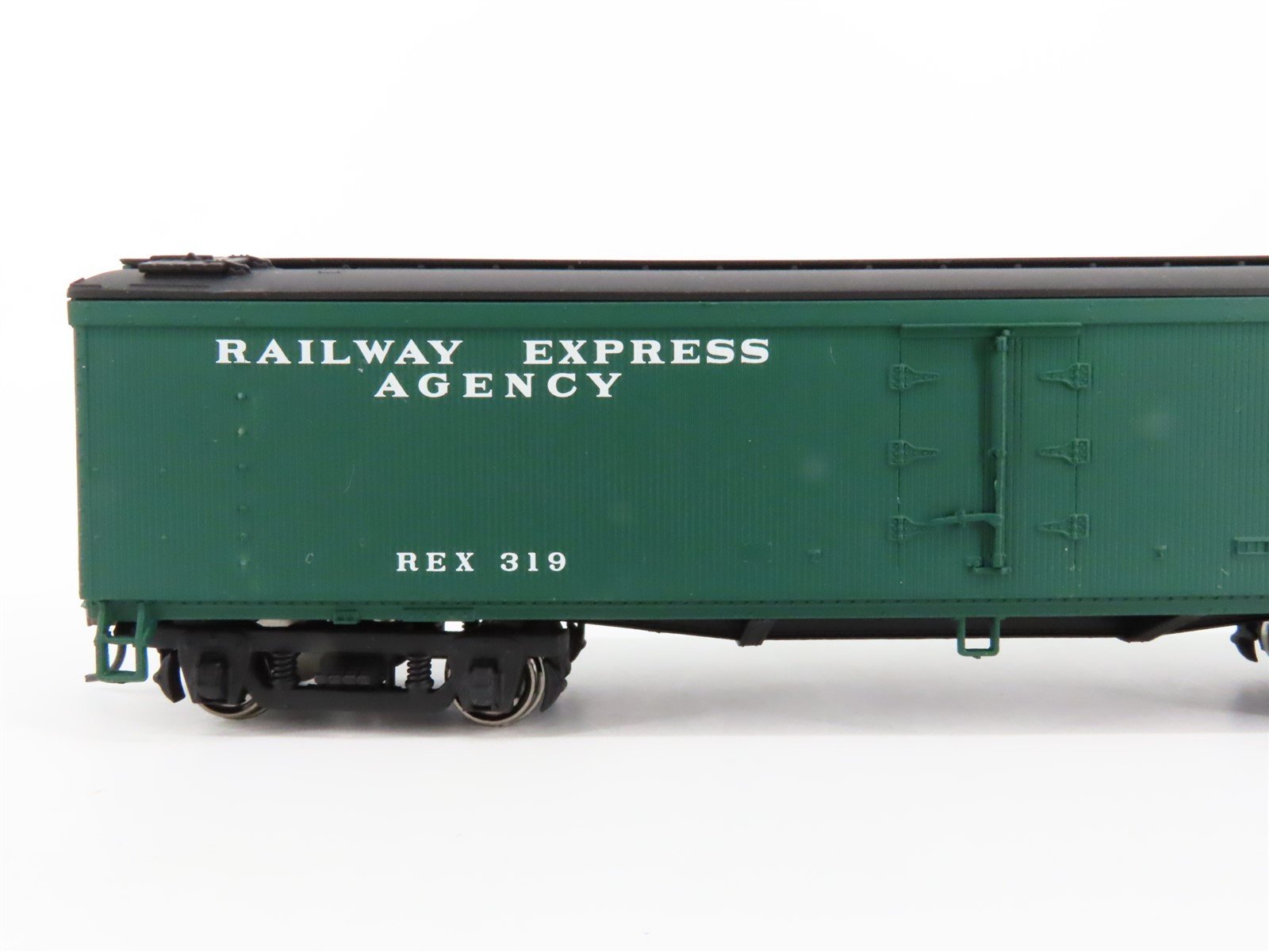 HO Scale Walthers 932-5471 REX REA Railway Express Agency Wood Reefer #319