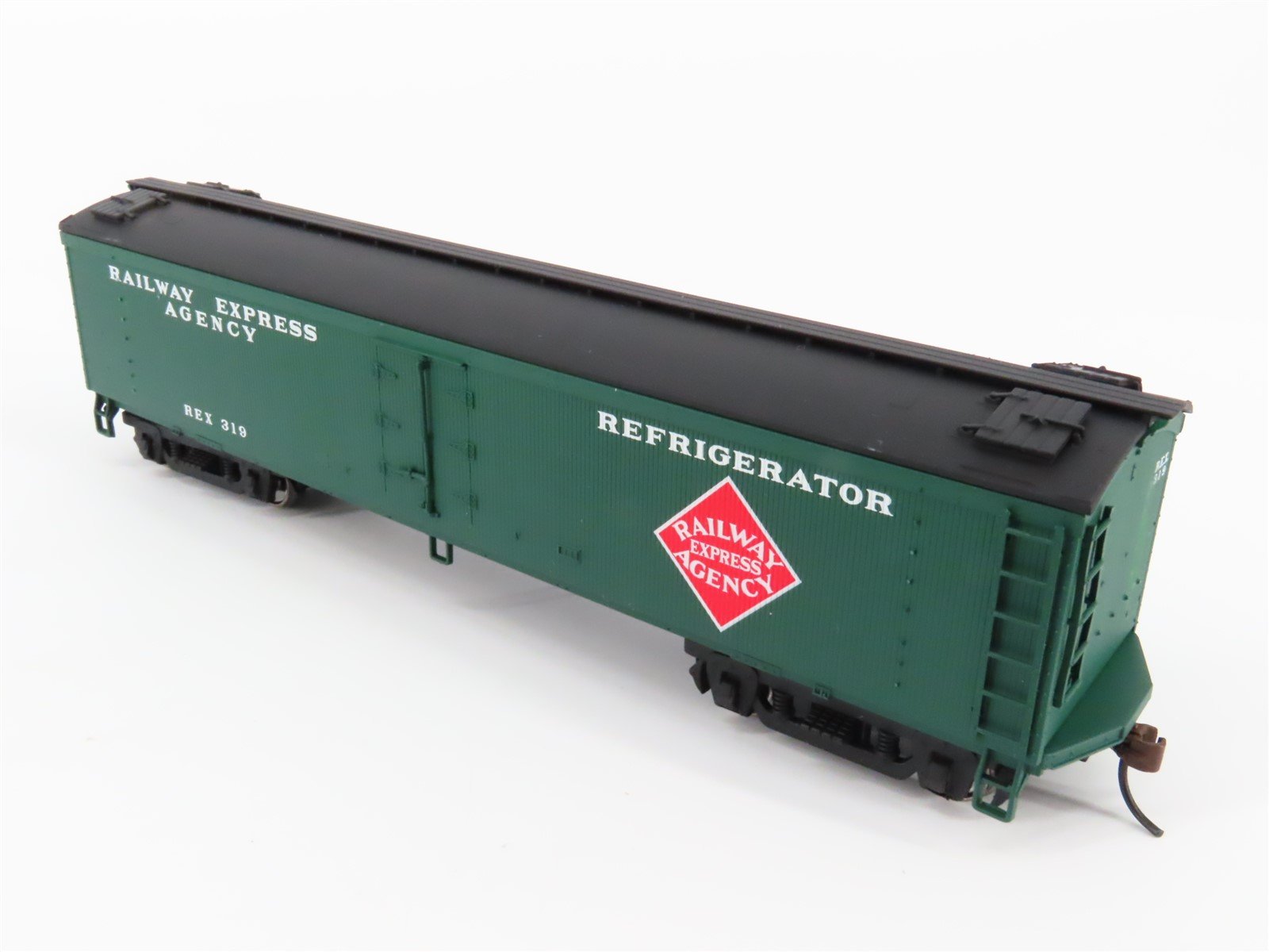 HO Scale Walthers 932-5471 REX REA Railway Express Agency Wood Reefer #319