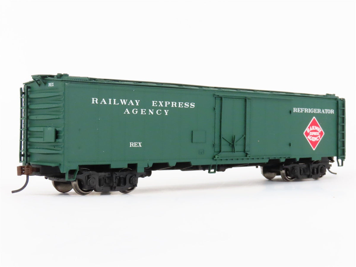 HO Scale Walthers REX REA Railway Express Agency 50&#39; Reefer