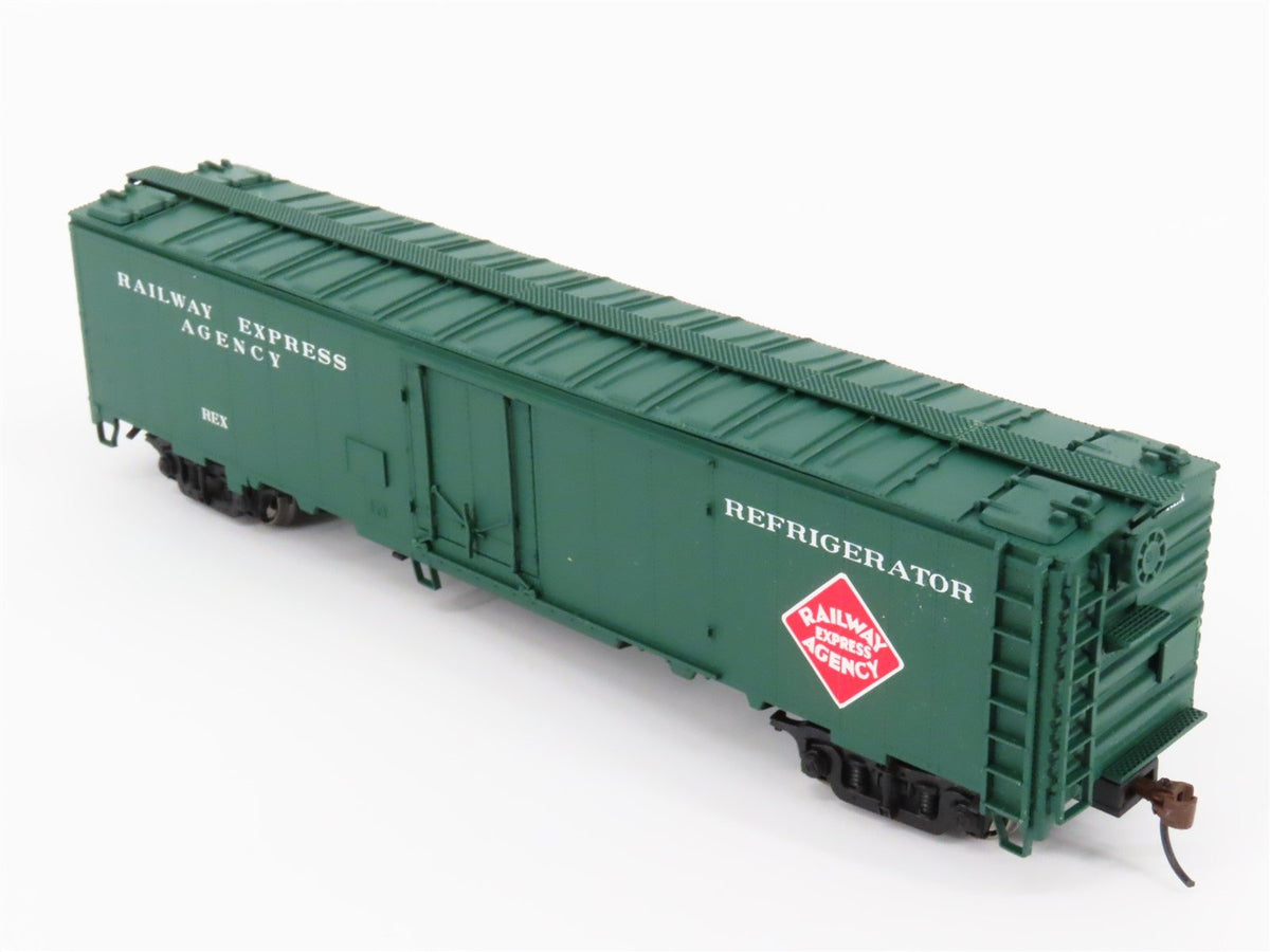 HO Scale Walthers REX REA Railway Express Agency 50&#39; Reefer