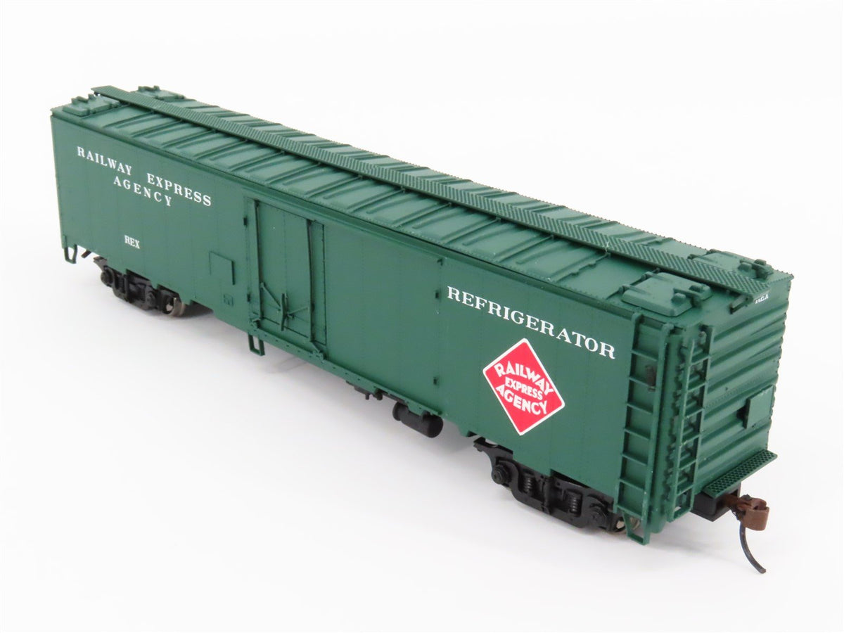 HO Scale Walthers REX REA Railway Express Agency 50&#39; Reefer