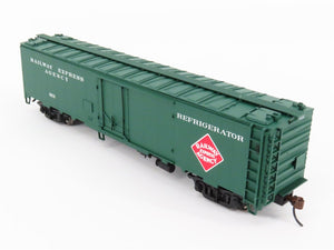 HO Scale Walthers REX REA Railway Express Agency 50' Reefer