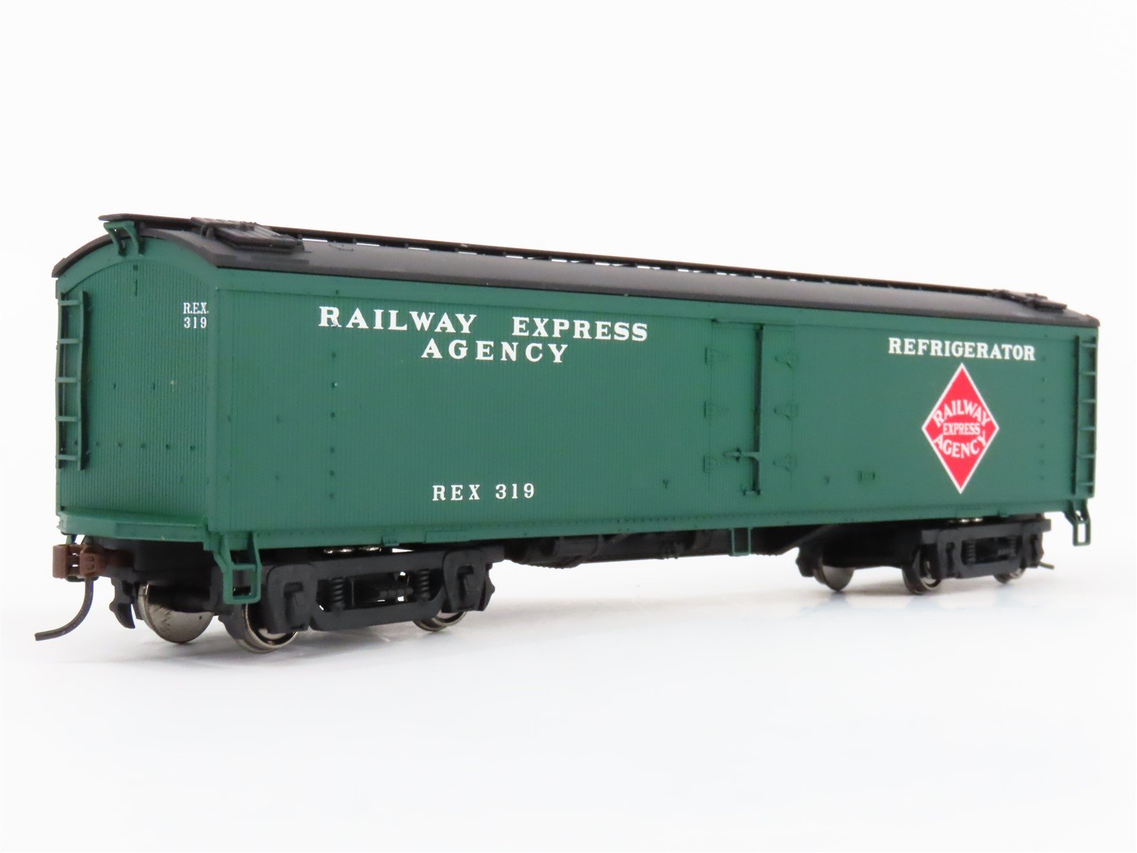 HO Scale Walthers 932-5471 REX REA Railway Express Agency Wood Reefer #319