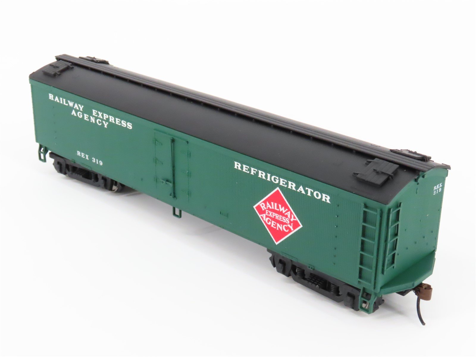 HO Scale Walthers 932-5471 REX REA Railway Express Agency Wood Reefer #319