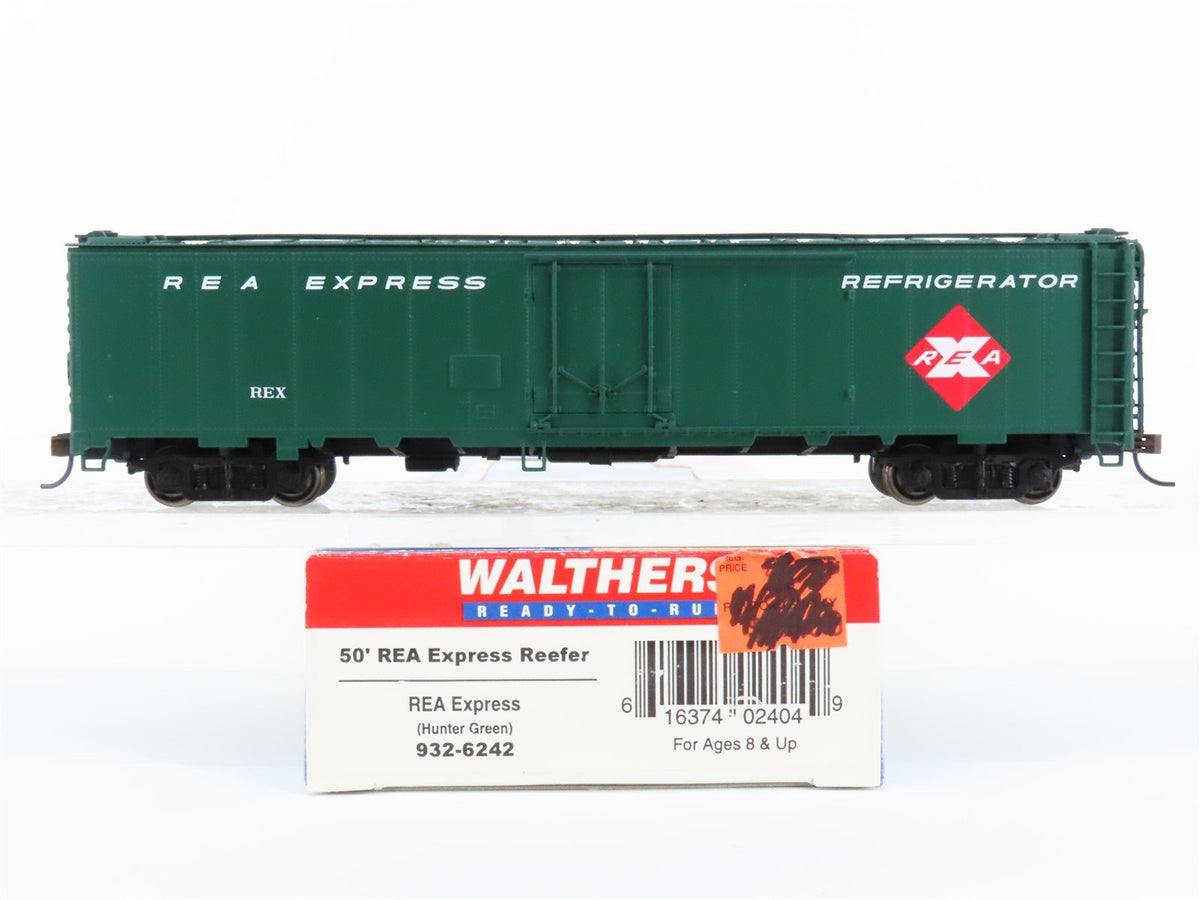 HO Scale Walthers 932-6242 REX REA Railway Express Agency 50&#39; Reefer