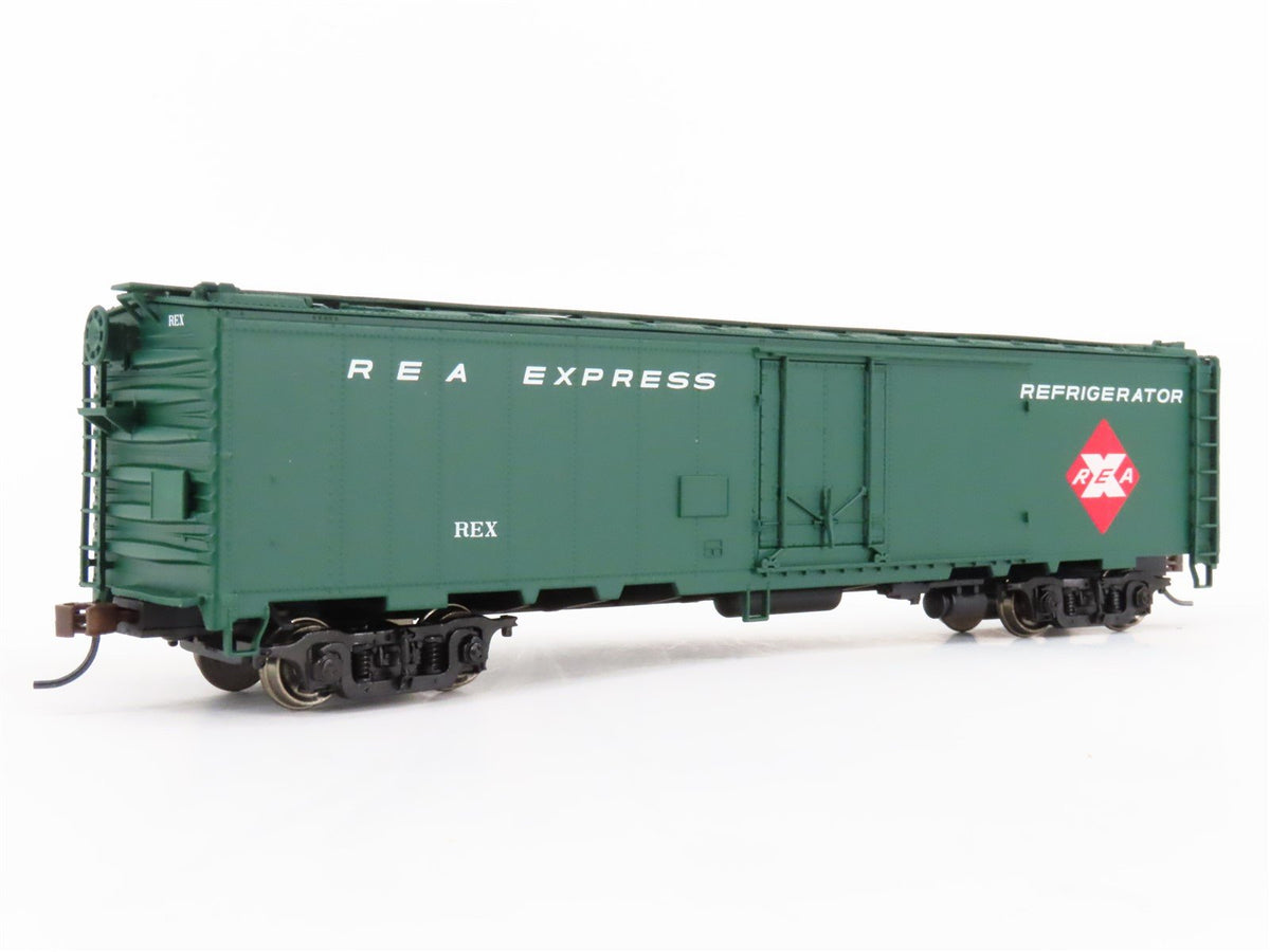 HO Scale Walthers 932-6242 REX REA Railway Express Agency 50&#39; Reefer