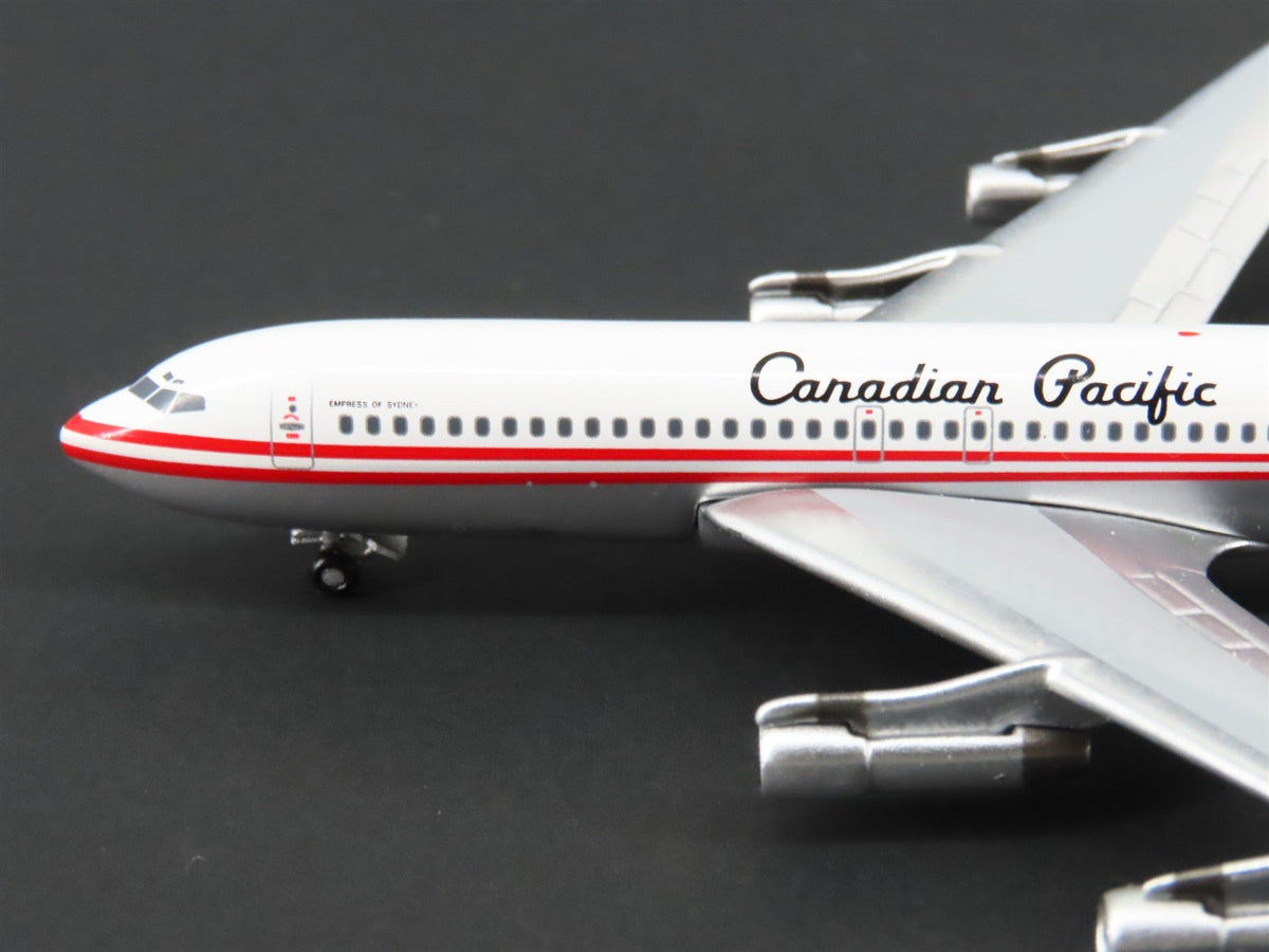 1:400 Aero Classics Die-Cast CP Canadian Pacific Air Boeing B707-138B Airliner