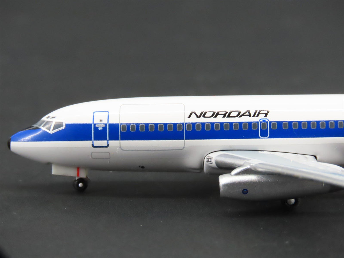 1:400 Aero Classics Die-Cast Nordair Boeing B737-200 Airliner