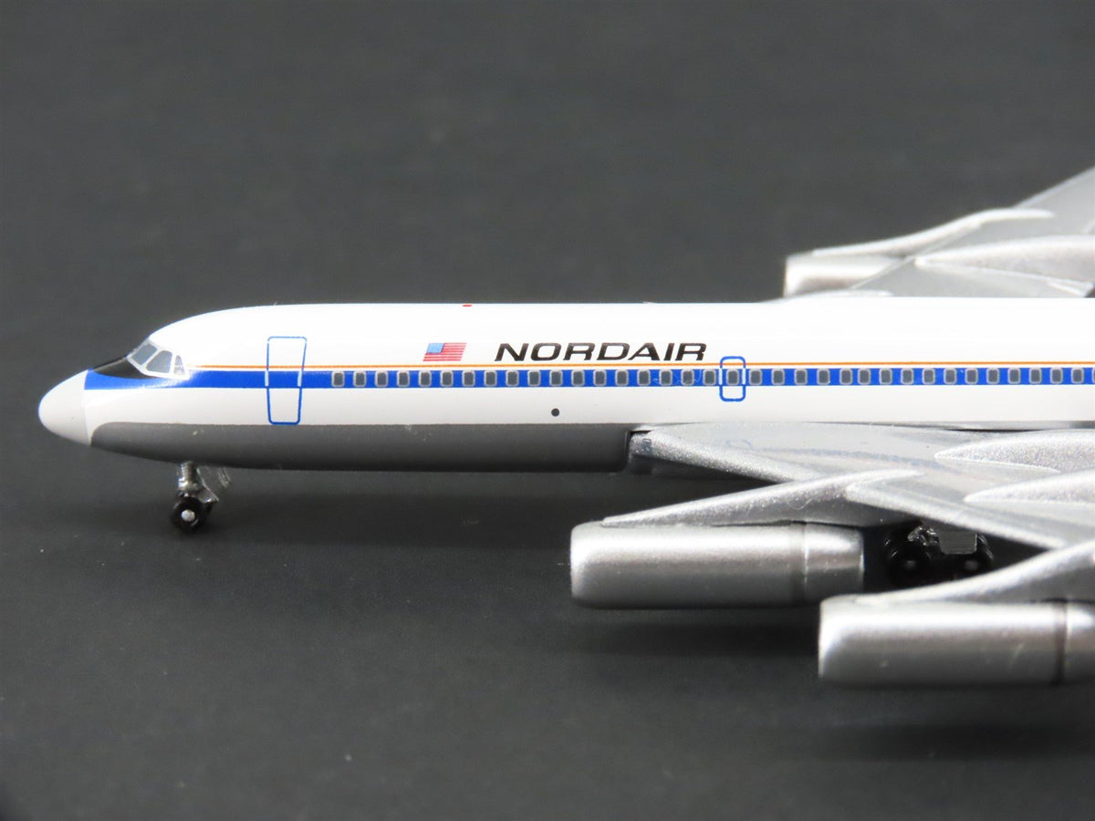 1:400 Aero Classics Die-Cast Nordair Convair 990 Airliner