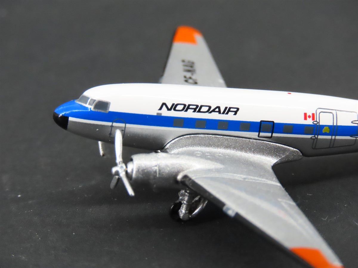 1:400 Aero Classics Die-Cast Nordair Douglas DC-3 Airliner