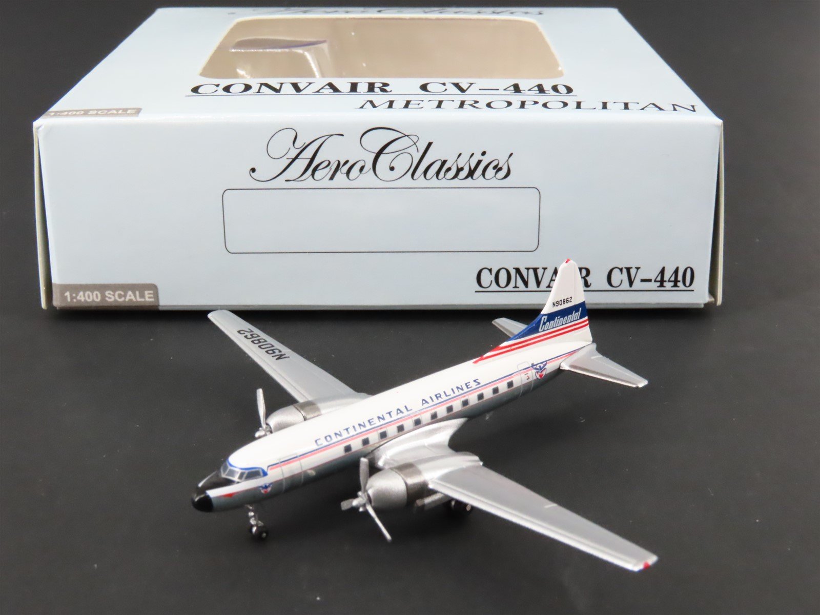 1:400 Aero Classics Die-Cast Continental Airlines Convair CV-440 Airliner