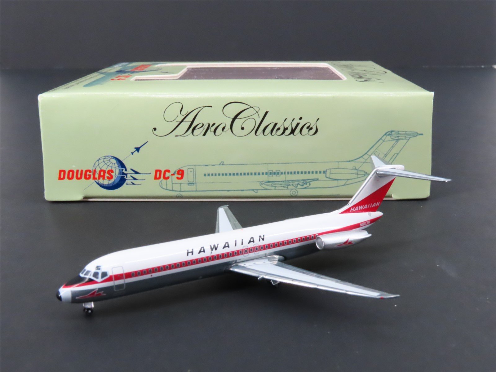 1:400 Aero Classics DieCast Hawaiian McDonnell Douglas DC-9-31 Airliner