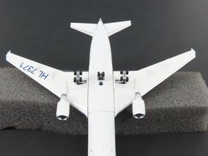 1:400 Dragon Wings 55297 DieCast Korean McDonnell Douglas MD-11 Airliner w/Stand