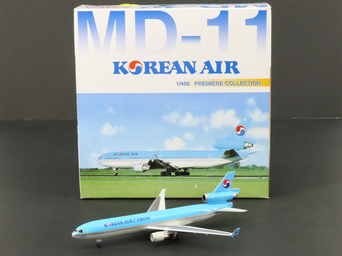 1:400 Dragon Wings 55297 DieCast Korean McDonnell Douglas MD-11 Airliner w/Stand