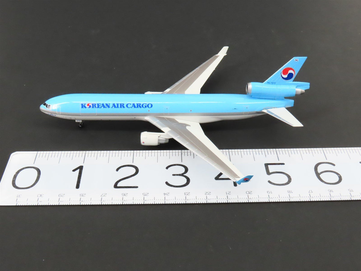 1:400 Dragon Wings 55297 DieCast Korean McDonnell Douglas MD-11 Airliner w/Stand