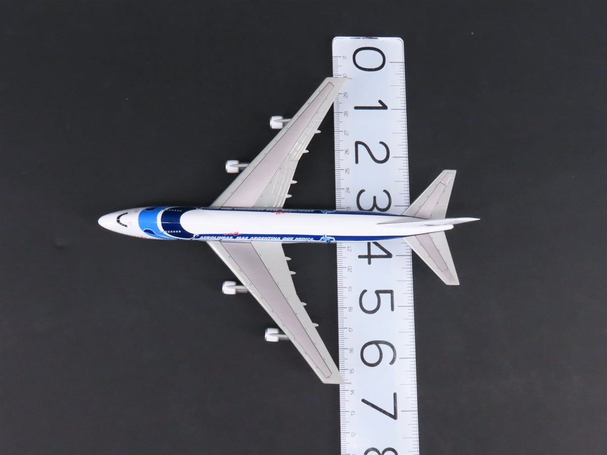 1:400 Dragon Wings 55030 Aerolineas Argentinas Boeing B747-212B Airliner w/Stand