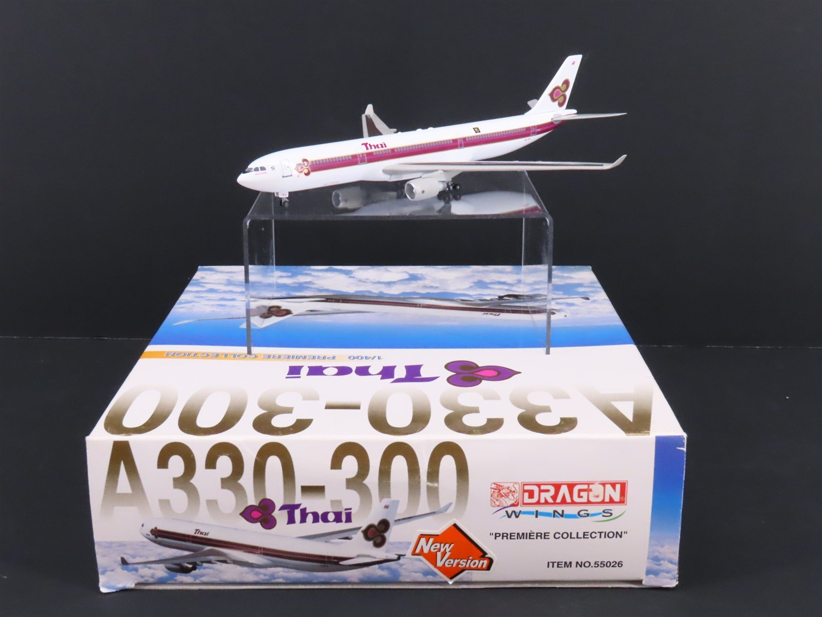 1:400 Dragon Wings 55026 Thai Airbus A330-300 Airliner w/Stand