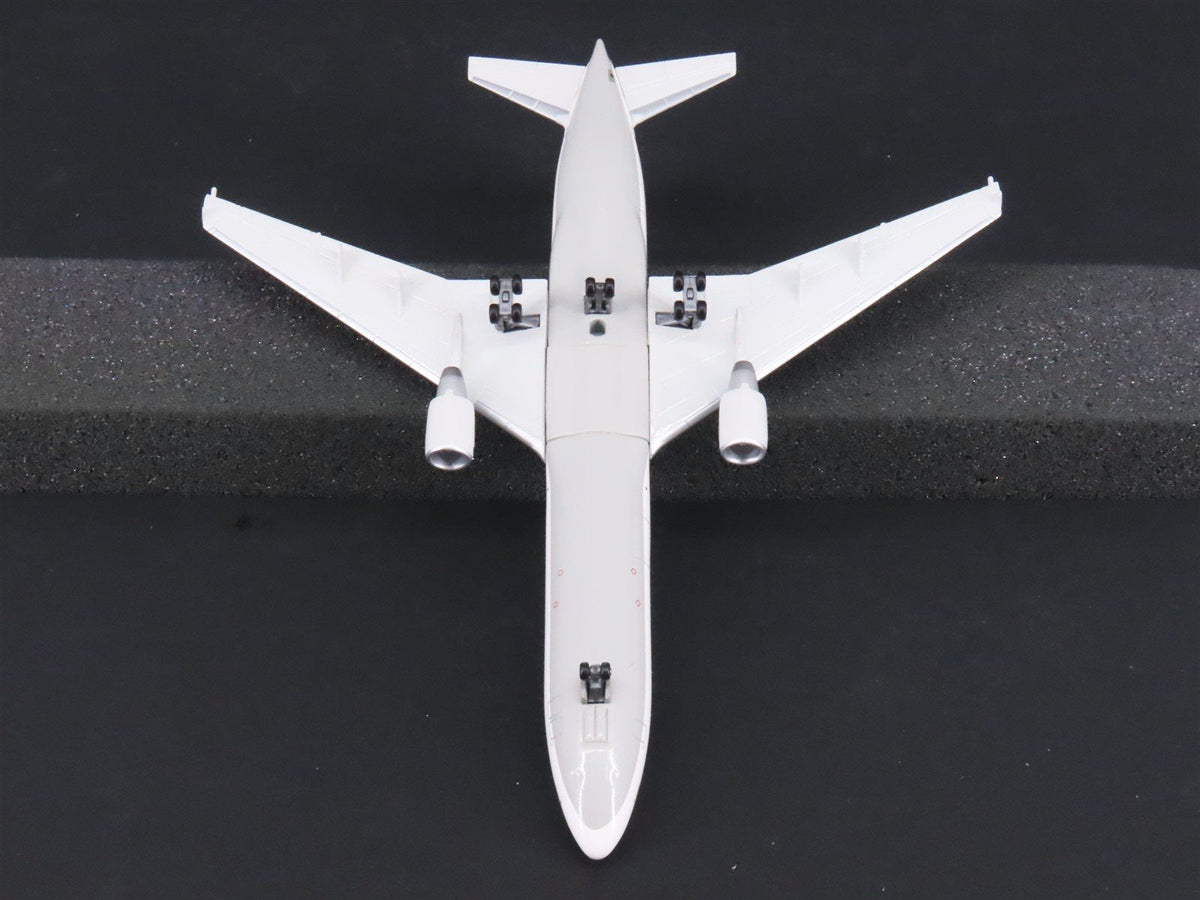 1:400 Dragon Wings 55060 DieCast Philippine McDonnell Douglas MD-11F Airliner