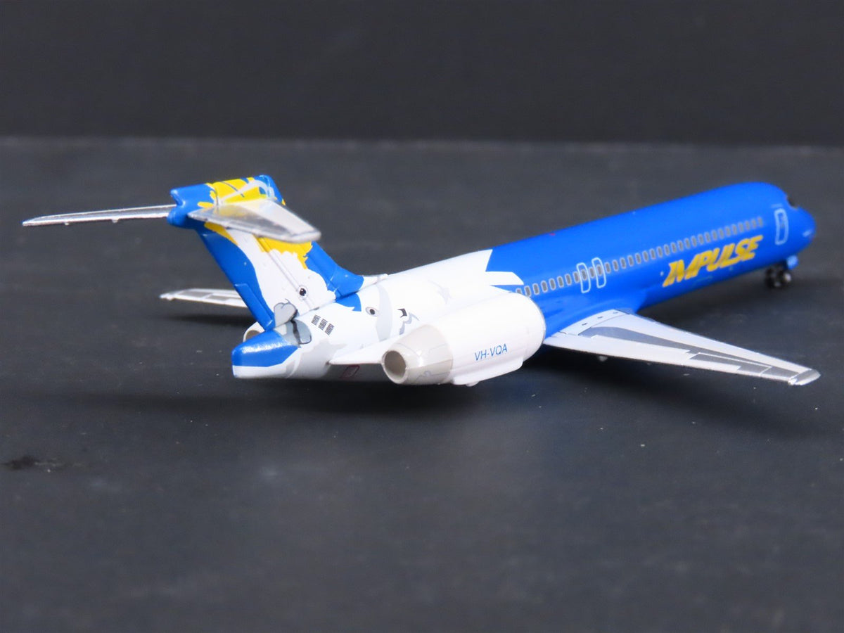 1:400 Dragon Wings 55314 Impulse Boeing B717-2BD Airliner w/Stand