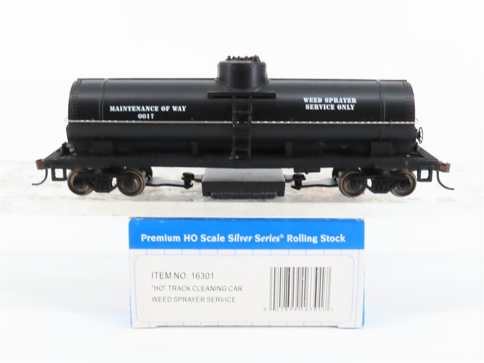 HO Bachmann Silver Series 16301 Weed Spraying Service Track Cleaning Tank Car