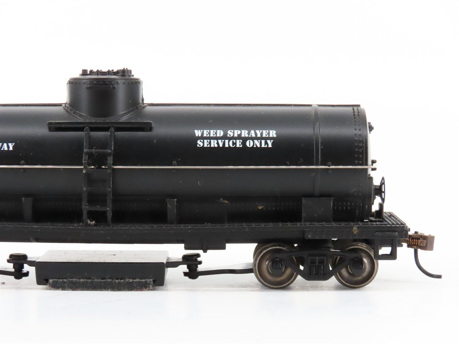 HO Bachmann Silver Series 16301 Weed Spraying Service Track Cleaning Tank Car