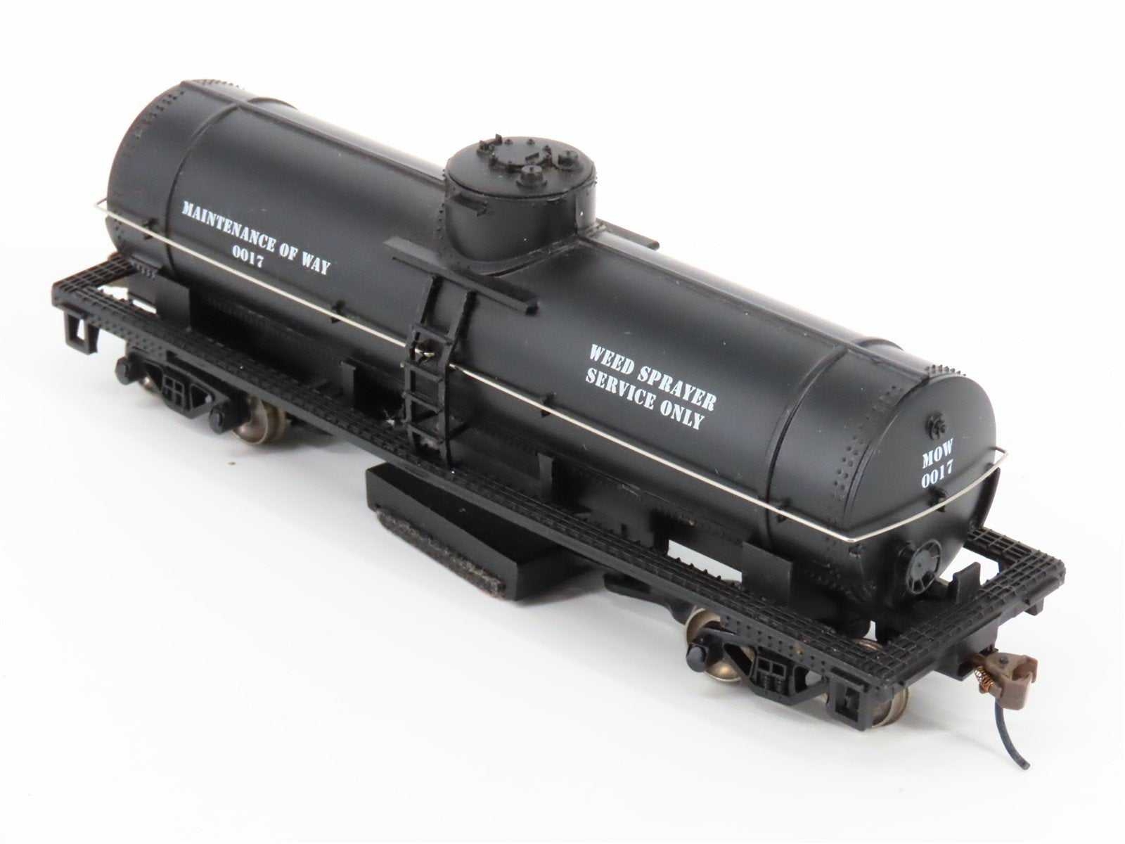HO Bachmann Silver Series 16301 Weed Spraying Service Track Cleaning Tank Car