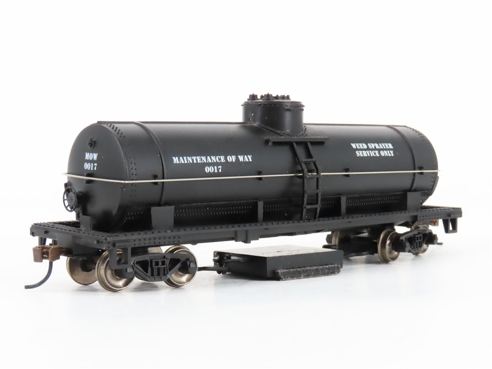 HO Bachmann Silver Series 16301 Weed Spraying Service Track Cleaning Tank Car