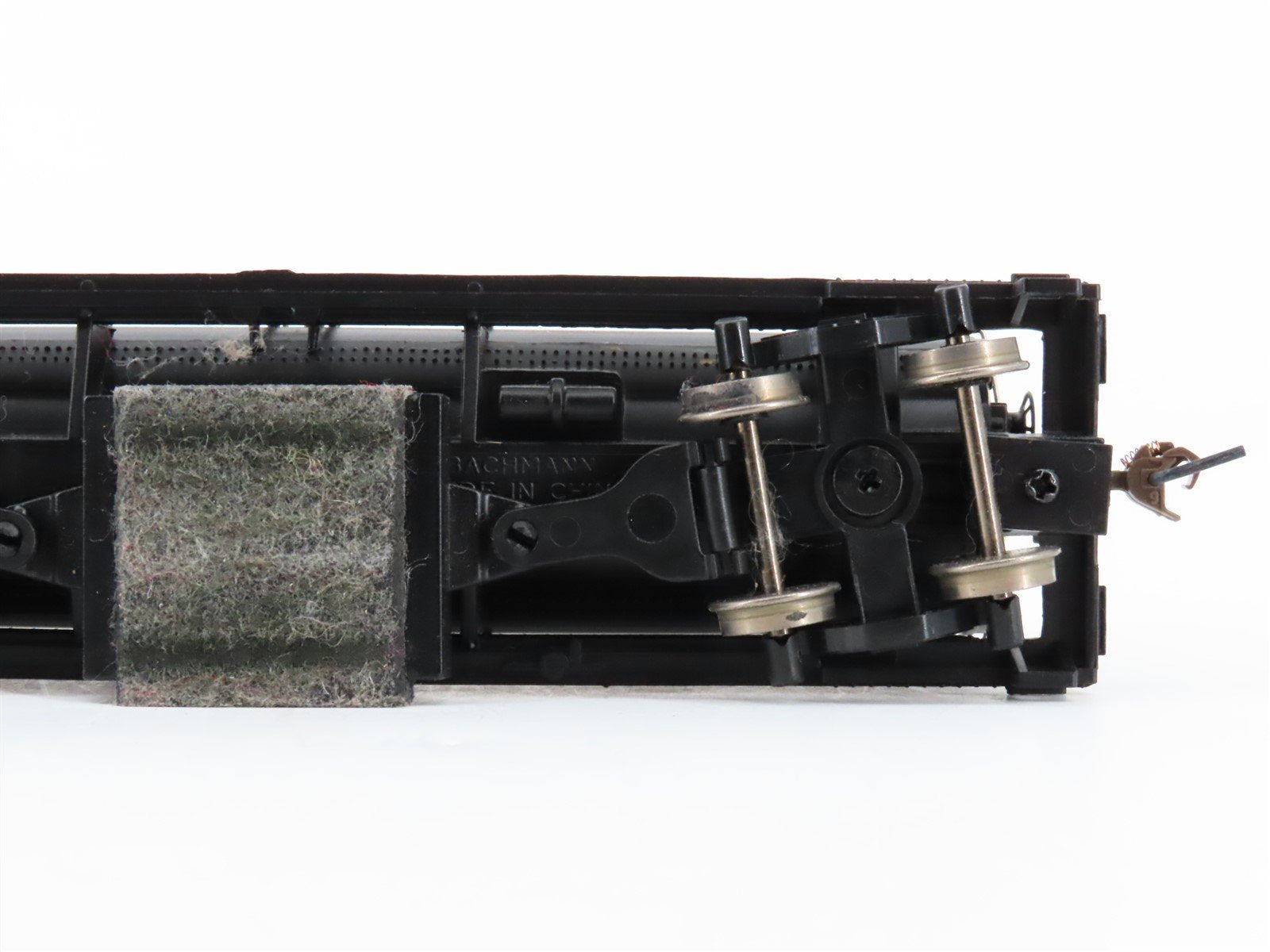 HO Bachmann Silver Series 16301 Weed Spraying Service Track Cleaning Tank Car