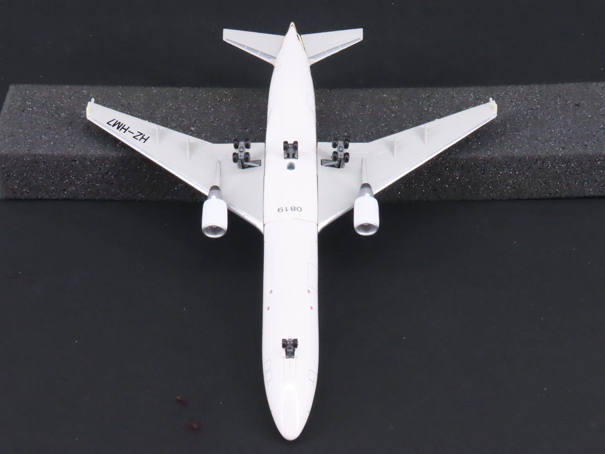 1:400 Dragon Wings JX088 Saudi Arabian McDonnell Douglas MD11 Airliner w/ Stand