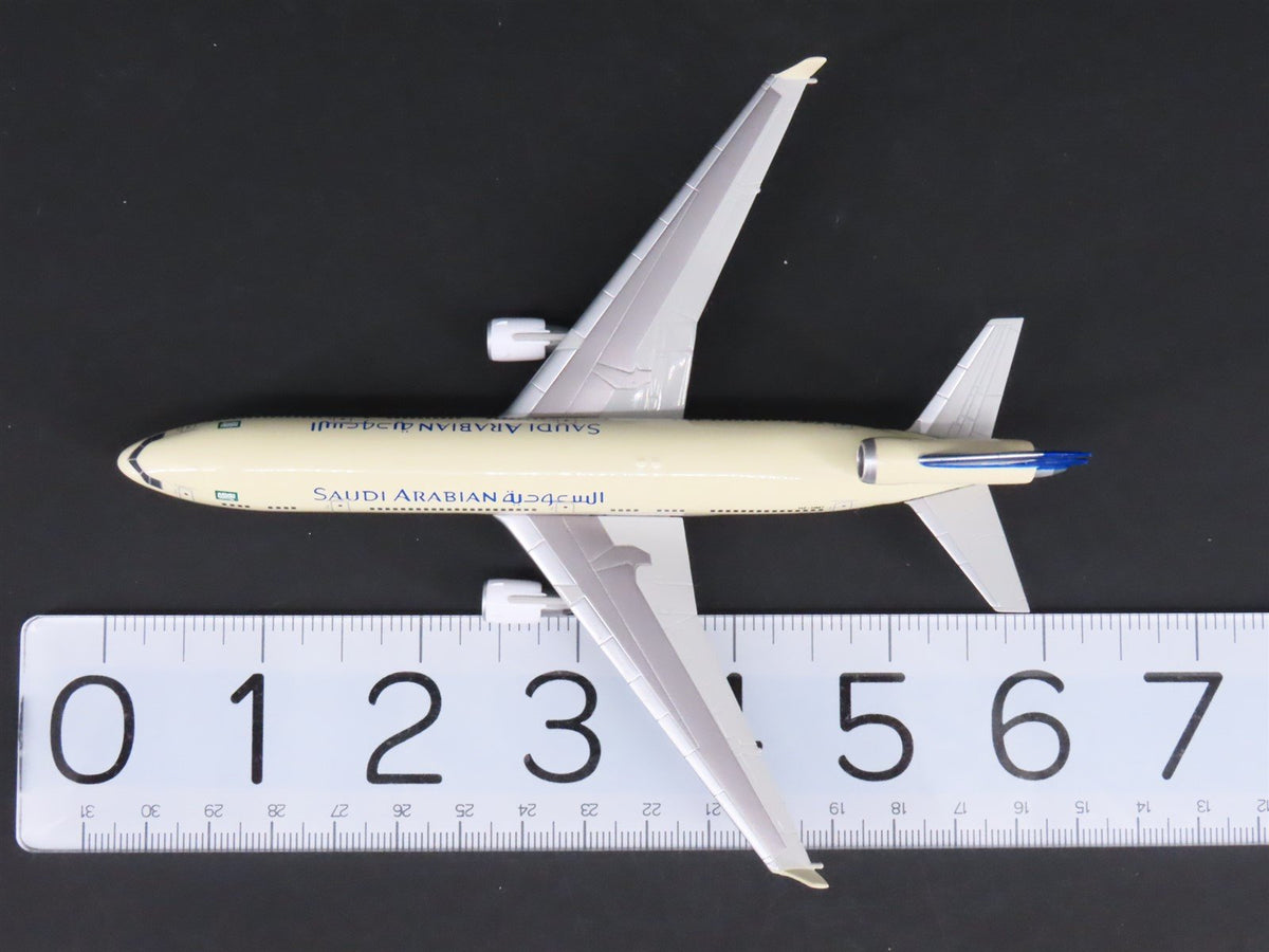 1:400 Dragon Wings JX088 Saudi Arabian McDonnell Douglas MD11 Airliner w/ Stand