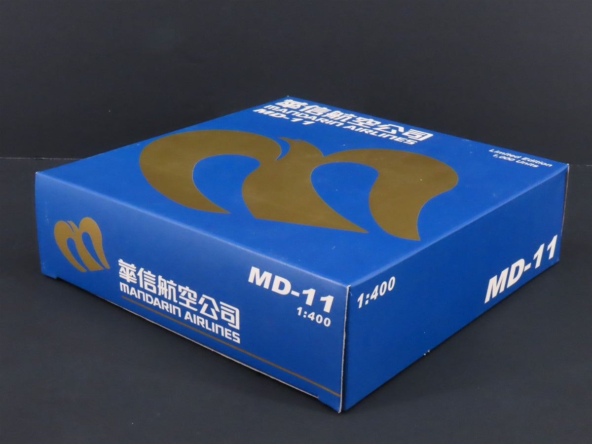 1:400 Dragon Wings Mandarin Airlines McDonnell Douglas MD11 Airliner w/ Stand