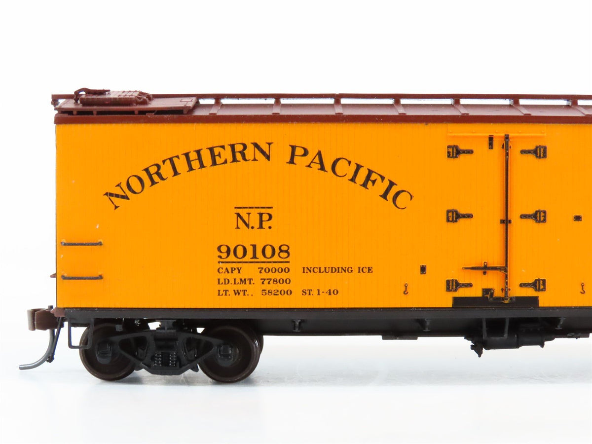 HO Scale Red Caboose RR-34431-3 NP Northern Pacific Wooden Ice Reefer #90108