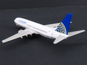 1:400 Dragon Wings 55229 Continental Airlines B737-824 Airliner w/Stand